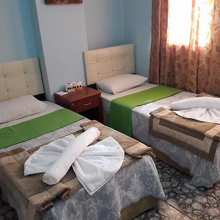 Planet Hotel 3*
