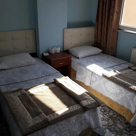 Planet Hotel 3*