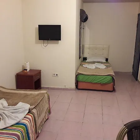 Planet Ξενοδοχείο 3*