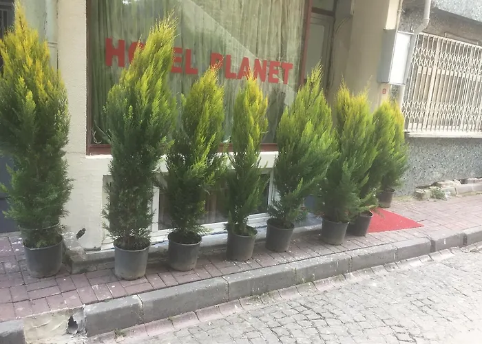 Planet 3* Istambul